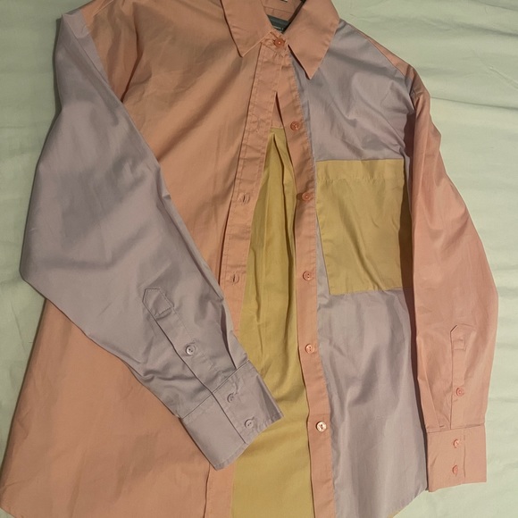 A&F oversized Poplin Colorblock Button-Up Shirt - Picture 2 of 4